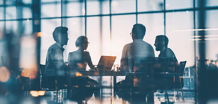 事業分析は社内で実施